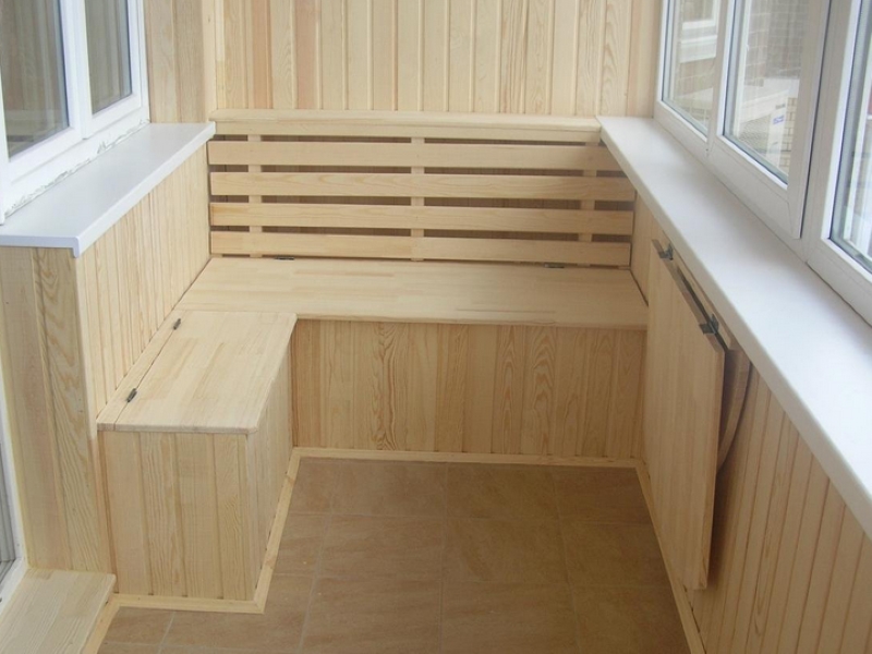 Обшивка балкона вагонкой: подготовка помещения и монтаж отделки